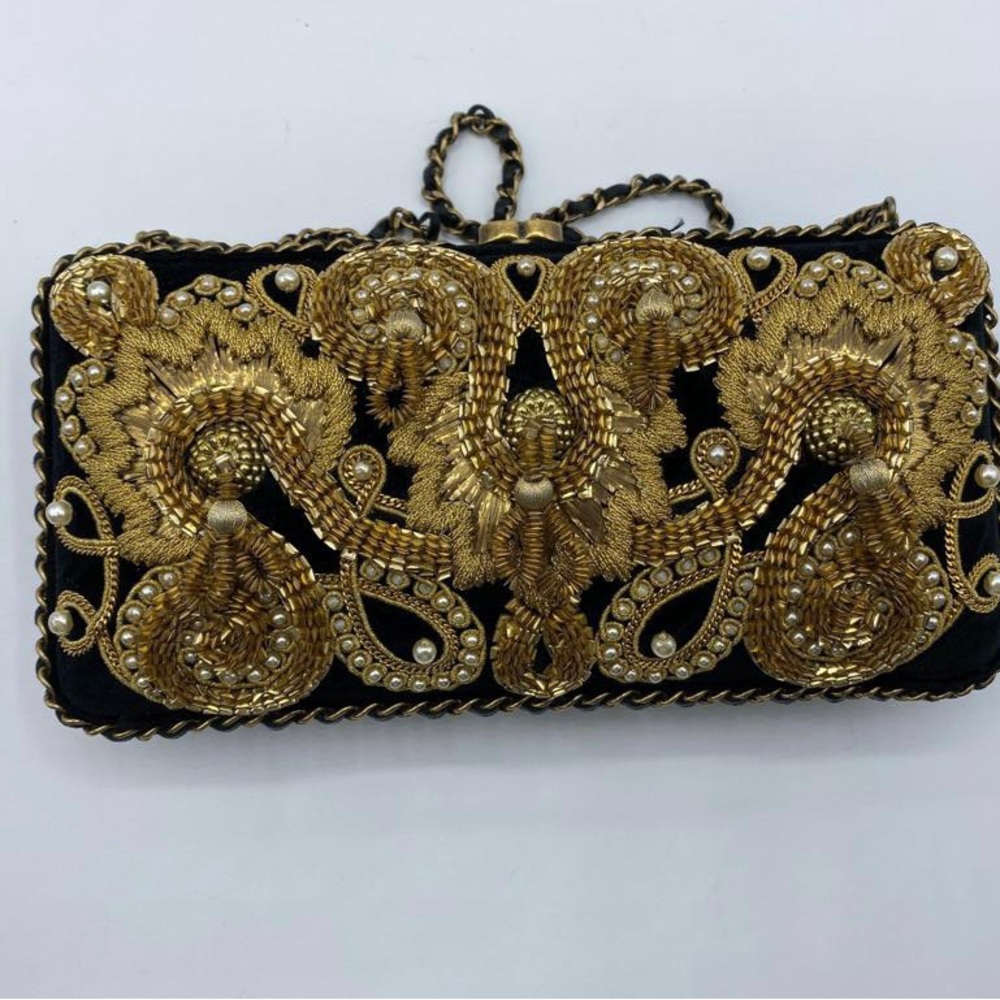 CHANEL RARE CLUTCH